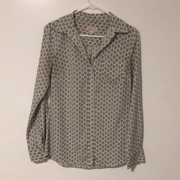 Hot air balloon patterned button down - Picture 8 of 8